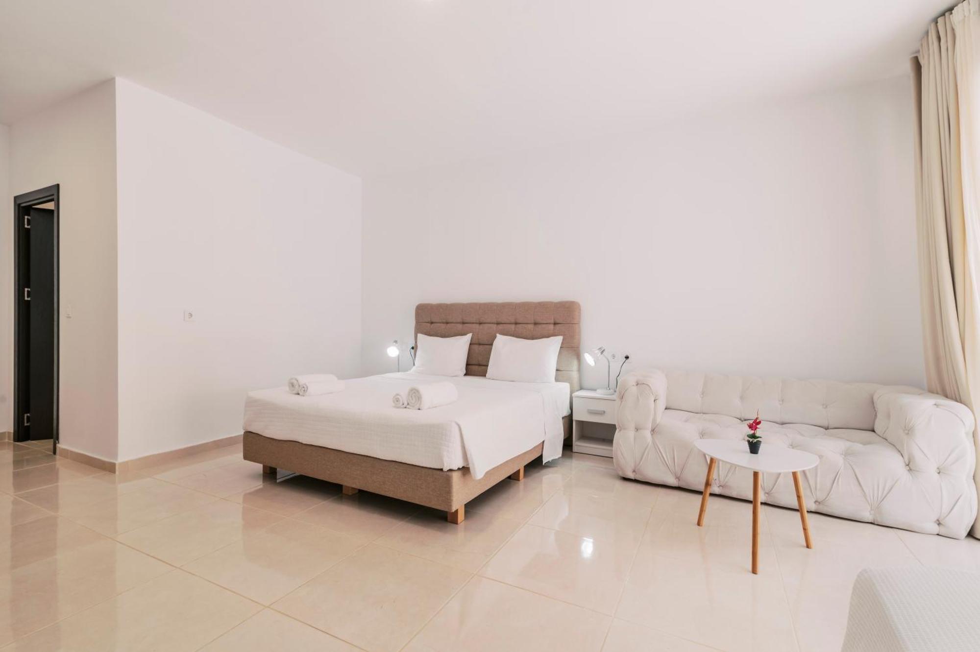 Bamboo Suites Hotel Ialysos  Ngoại thất bức ảnh